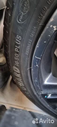 Yokohama Ice Guard IG50 245/40 R19 94Q