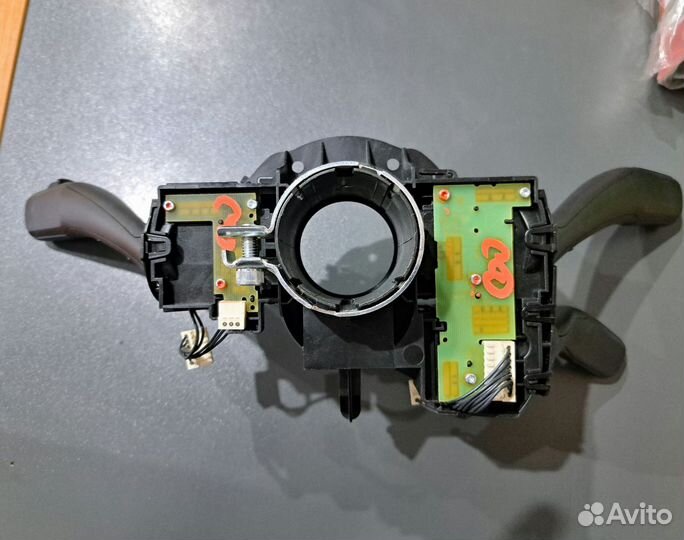 Переключатель подрулевой Touareg NF 7P6 953 502