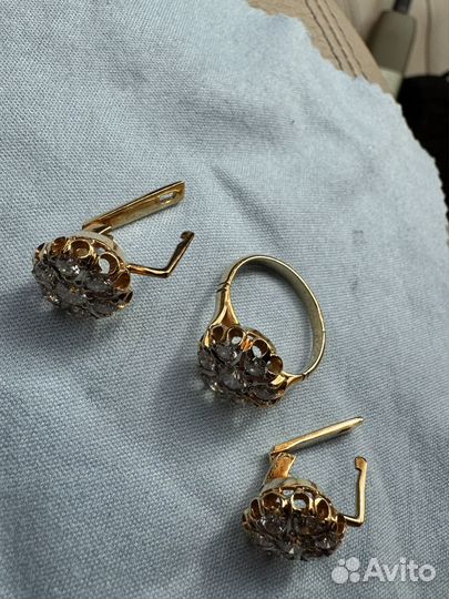 Комплект кольцо и серьги