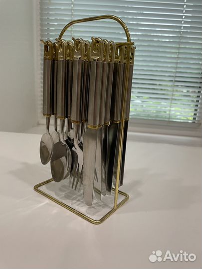 Набор столовых приборов