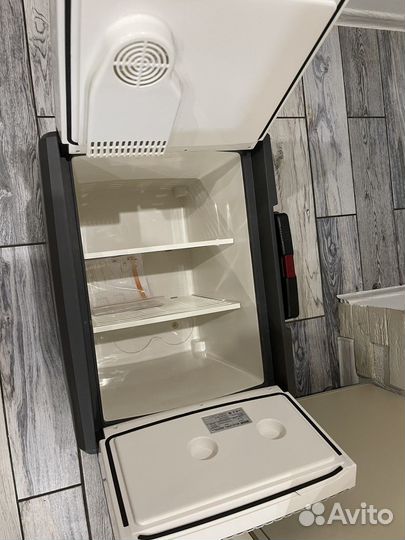 Холодильник для автомобиля