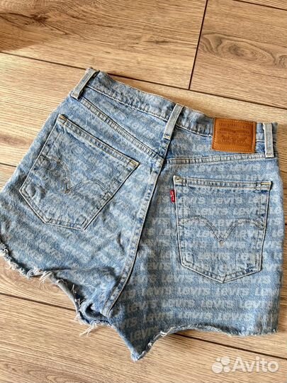Джинсовые шорты levis