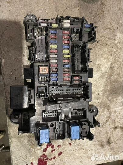 Блок предохранителей салона Suzuki Grand Vitara, I