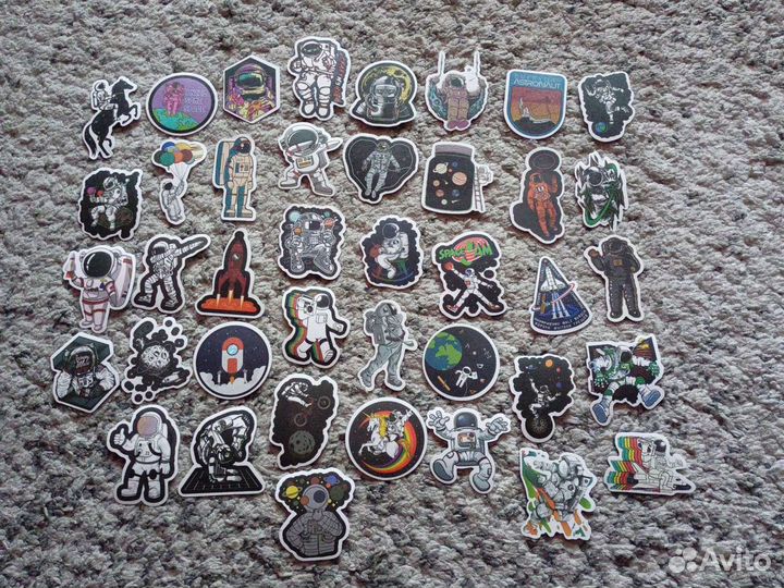 Наклейки Космонавты