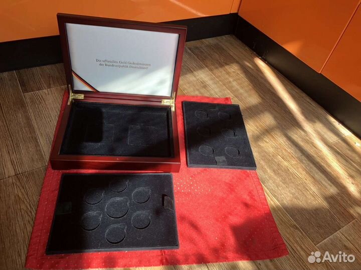 Шкатулка для монет