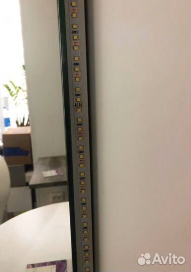 Парикмахерское зеркало с подсветкой