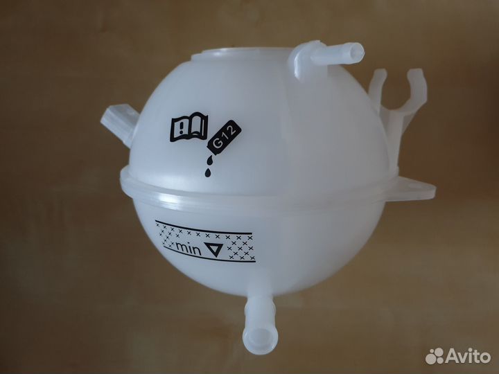 Расширительный бачок VAG