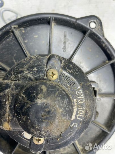 Моторчик печки Mazda MPV