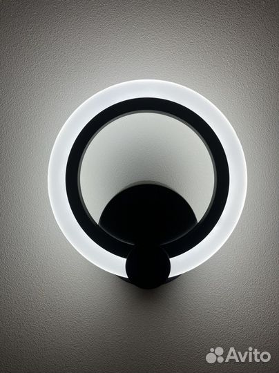 Светильник настенный