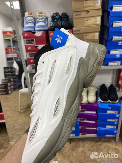 Кроссовки Adidas ozweego celox