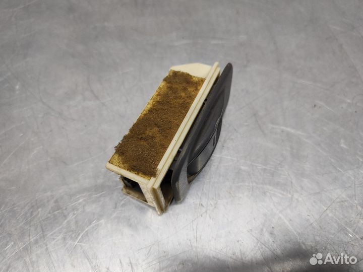 Кнопка стеклоподъемника Toyota Camry SV30 1991 г.в