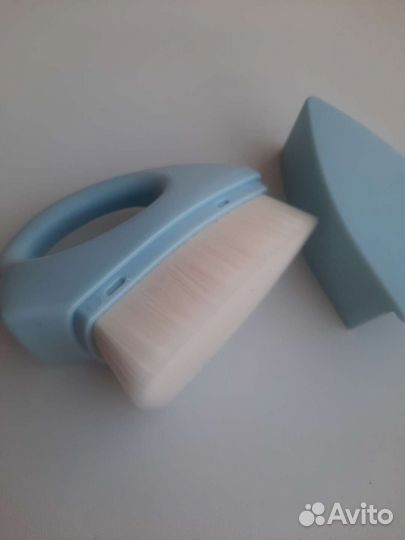 Кисть для макияжа