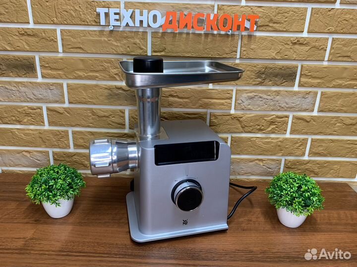 Электромясорубка WMF Profi Plus 0417100711