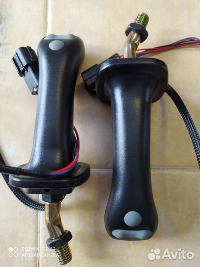 Джойстик на экскаватор