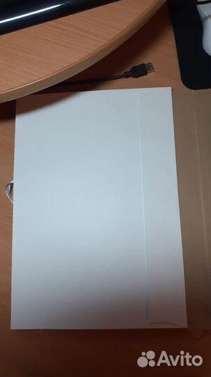 Конверты с клейкой лентой