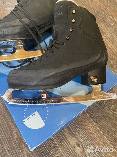 Фигурные коньки Risport Royal men