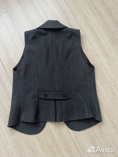 Жилетка и юбка серая форма