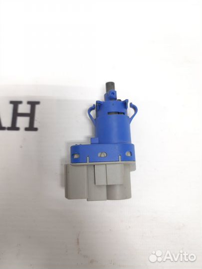 Датчик включения стопсигнала Ford Focus 3 2011-20