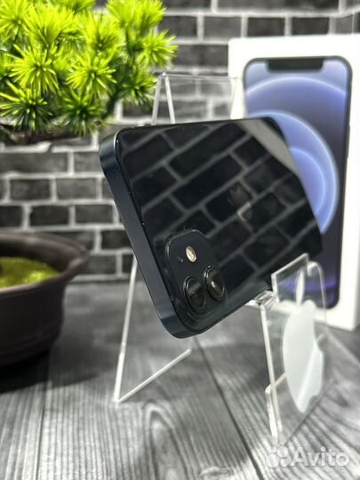 iPhone 12, 64 ГБ