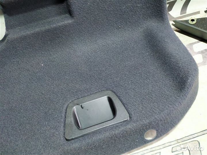 Обшивка крышки багажника Audi A6 C6 2.8 CCE 2010