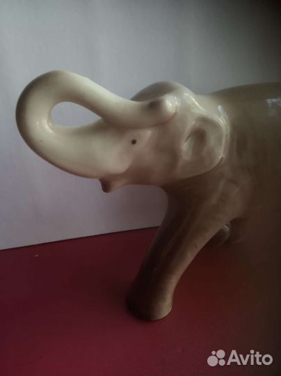 Статуэтка. Слон. Слоник. Фарфор. СССР