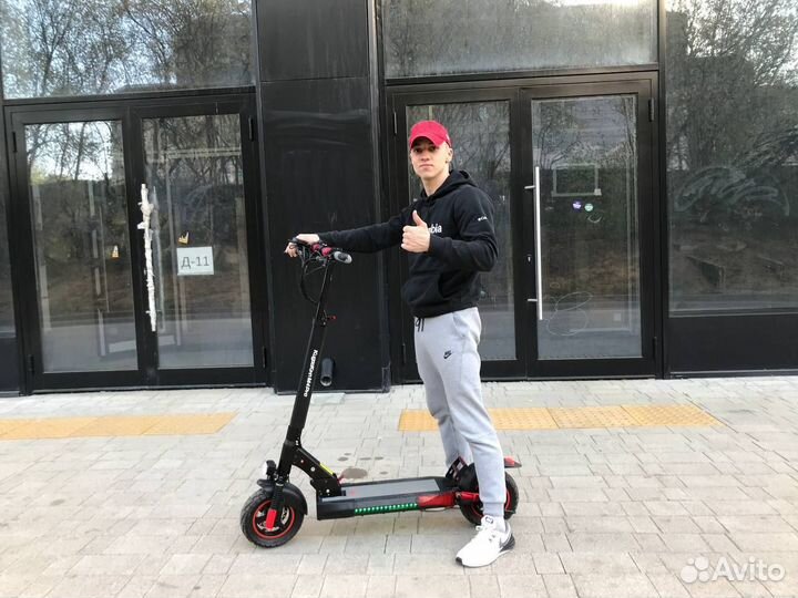 Электросамокат Kugoo M4 Pro (13.5 Ah)