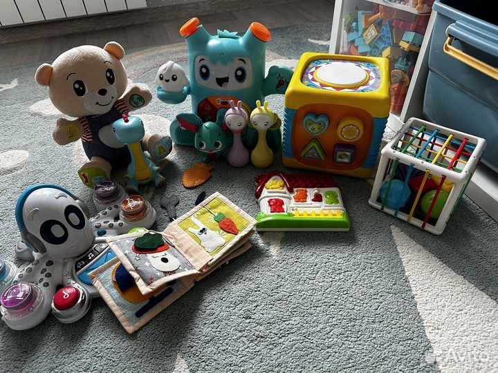 Развивающие игрушки пакетом