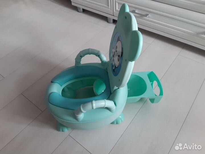 Детский горшок с крышкой