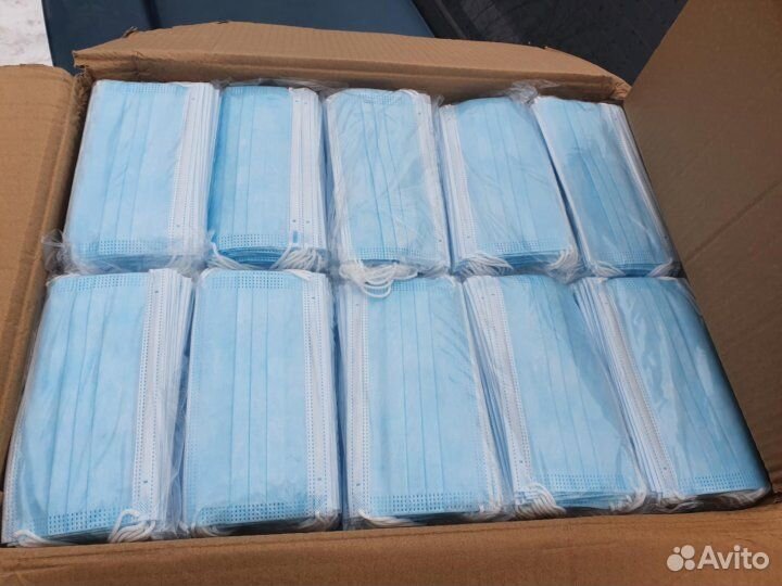 Маска медицинская трехслойная