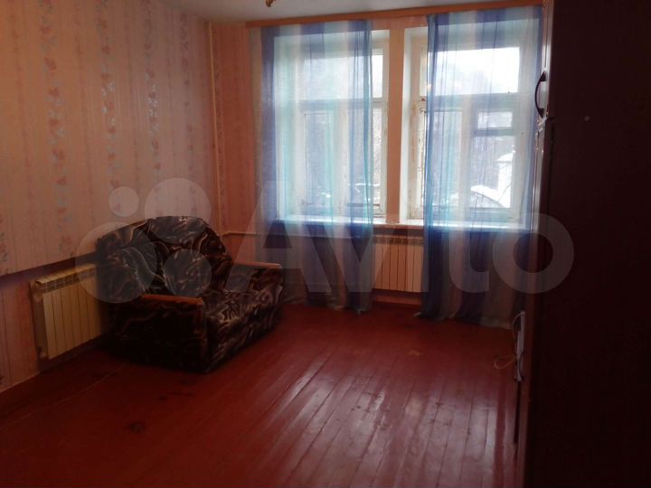 2-к. квартира, 50 м², 3/3 эт.