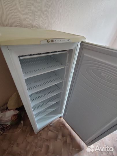 Морозильная камера Nord. Морозильник