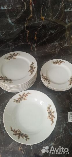Набор тарелок
