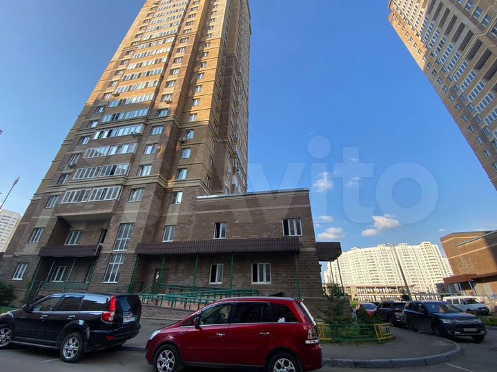 Под торговлю, офис в Кузнечиках