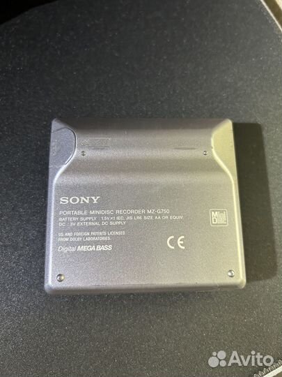 Минидисковый плеер Sony MZ-G750