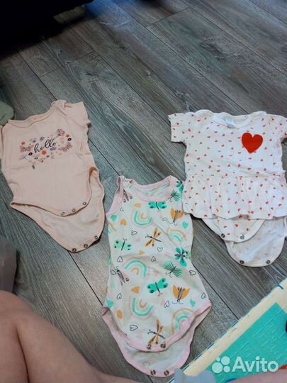 Вещи на девочку до года