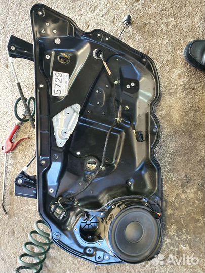 Стеклоподъемник передний правый Пассат б6