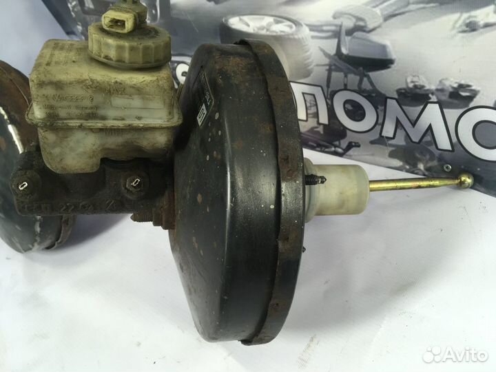 Вакуумный усилитель тормозов Volkswagen Golf 3