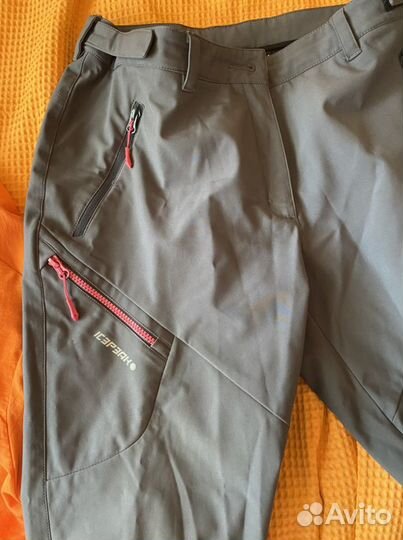 Спортивный костюм женский