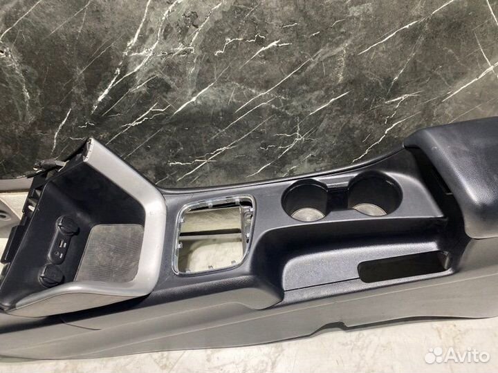 Консоль центральная Kia Ceed JD G4FA 2015