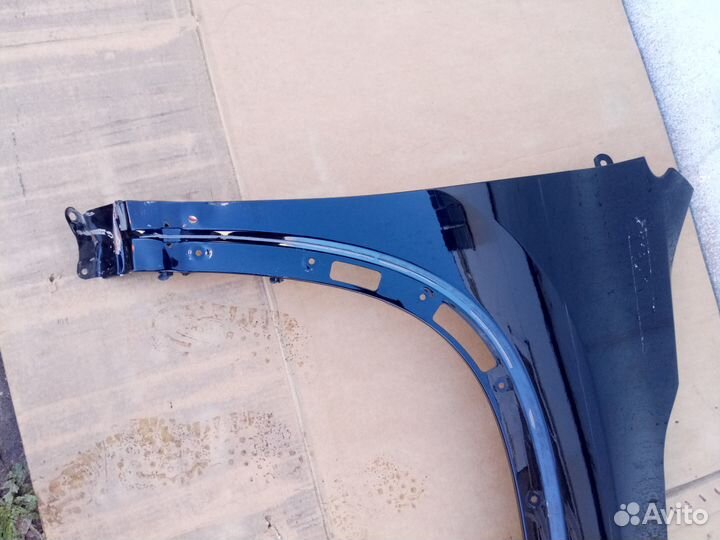 Крыло Тойота Хайлендр 2014г