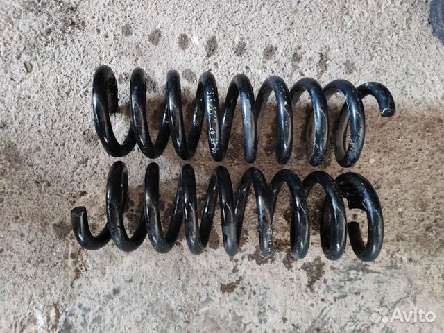 Пружина Мерседес е210