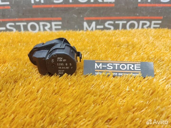 Привод заслонки отопителя Bmw X3 E83 M54B25