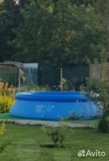 Надувной бассейн