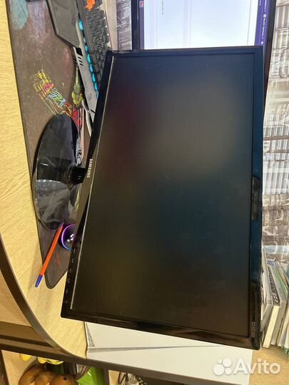 LED монитор samsung S24D300H