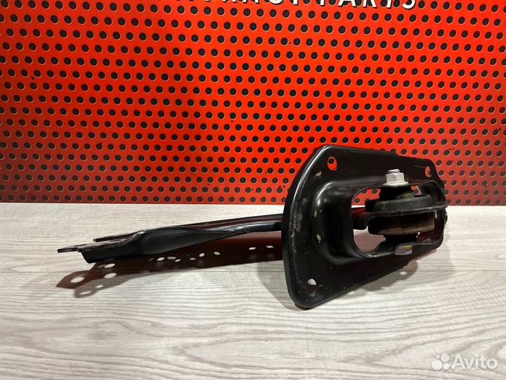 Рычаг задний левый Lexus Es axzh10 2020