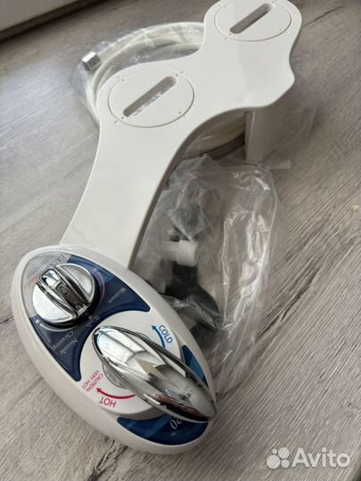 Биде- приставка на унитаз