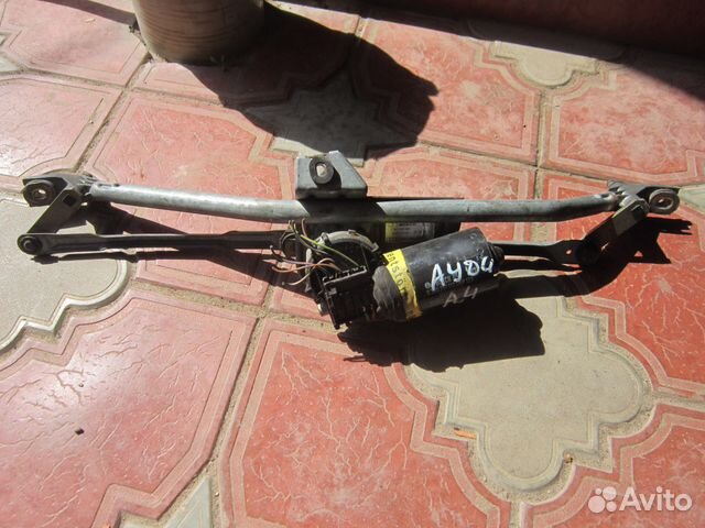 Трапеция стеклоочистителя в сборе Ауди А4