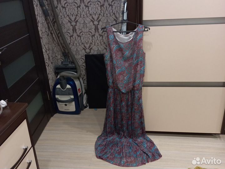 Платье женское 48 50 бу