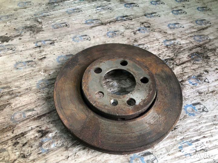 Диск тормозной передний Volkswagen Golf 4 1.6 2006