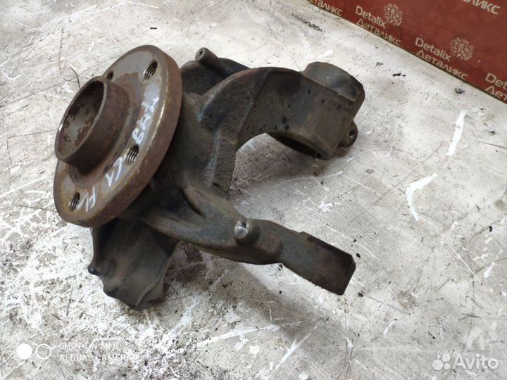 Кулак со ступицей передний левый Volvo V70 BW